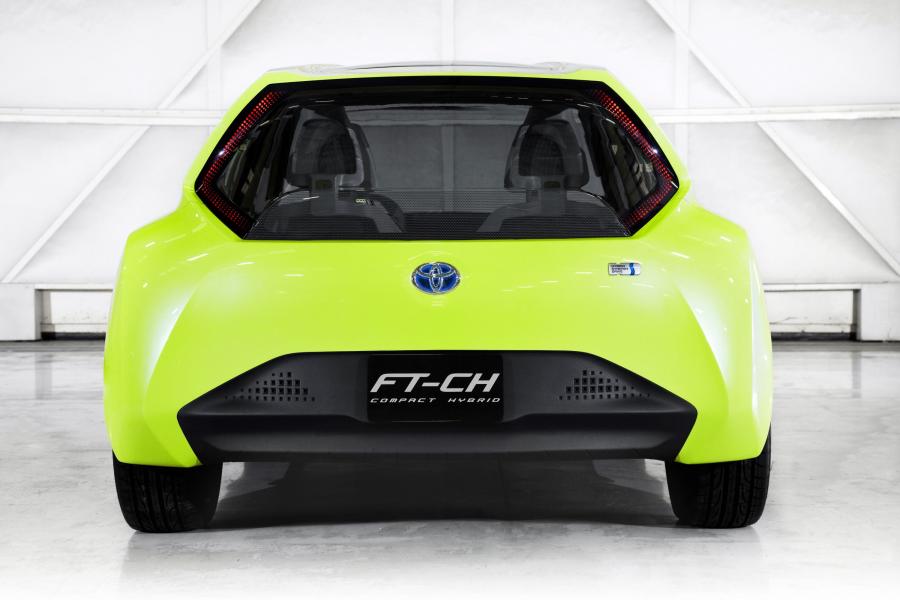  Toyota FT-CH Concept 2010 года  (фото 13 из 38)